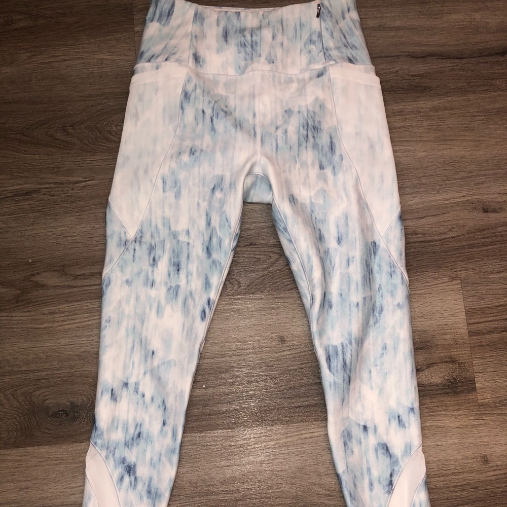 White and blue Carrie underwood brand leggings